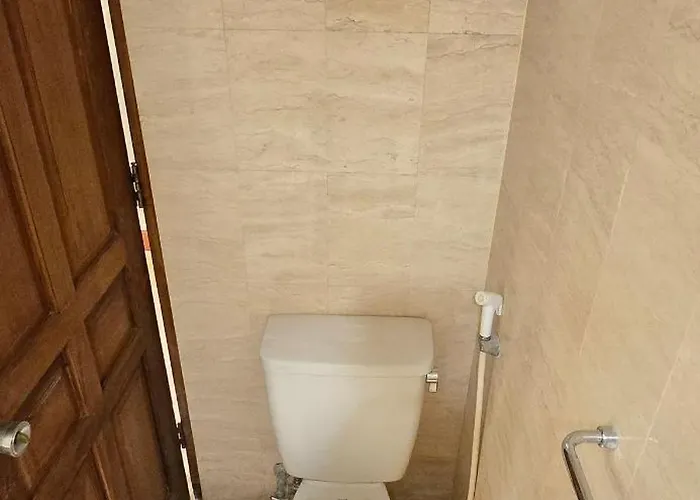 Beach Resort Apartment 5Min Walk To Legian Beach Appartamento